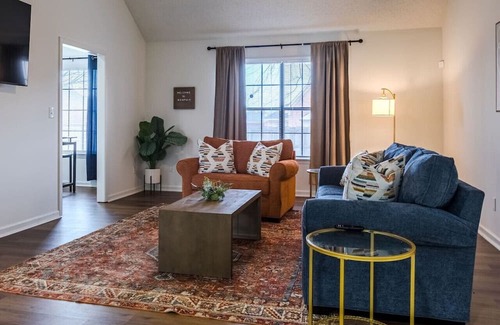 Ellendale House | Bohemian Vibes: Work & Relax Retreat (B)