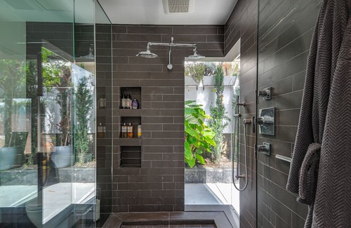 Santa Monica Canyon Apartment | Well-Designed Santa Monica Studio < 1 Mi to Beach