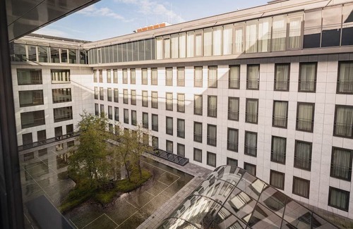 The Hague Center House | Where Every Stay is An Experience! 3 Spacious Units, Pet-friendly Property!
