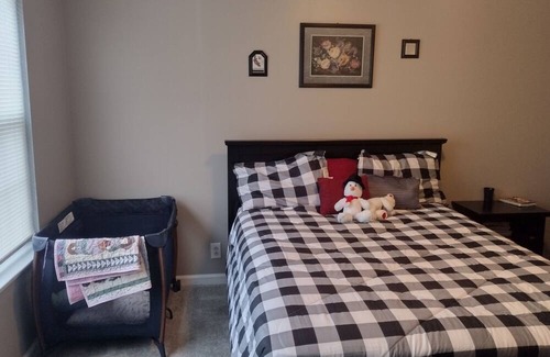 Murfreesboro House | Cozy stay minutes away from Music City