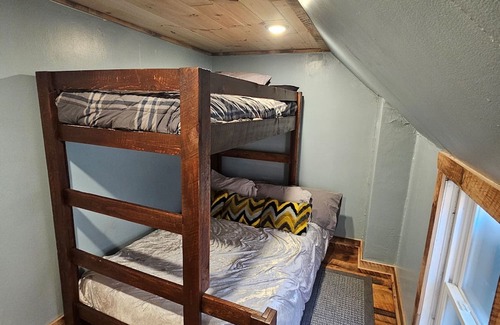 Hayward Apartment | The Loft on Main
