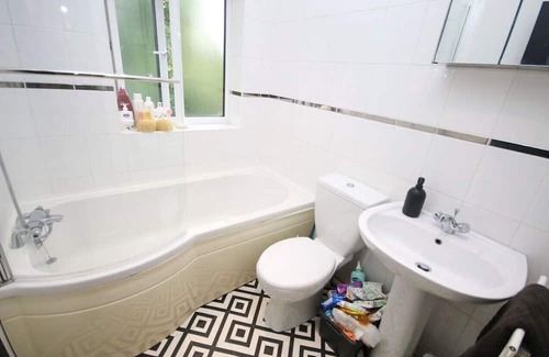 Eccles House | Canal Mews 2 Bedroom