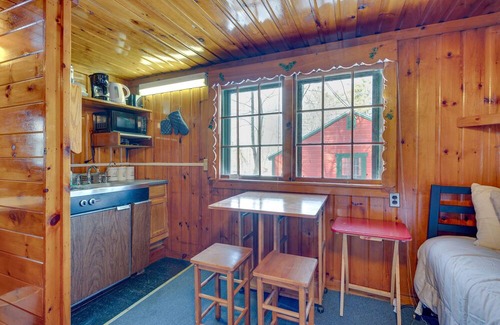Weirs Beach Apartment | Laconia Retreat: 1/2 Mi to Lake Winnipesaukee!