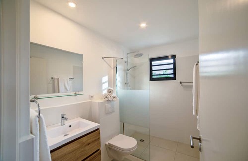 Kralendijk House | Cute hideaway with private pool & garden. Close to nature & beaches.