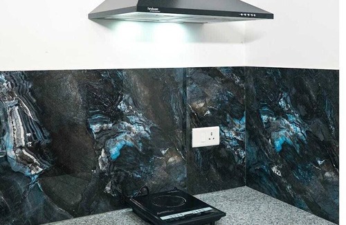 Gurugram Apartment | BnBBuddy- Zoomers Home@ 1BR at Gurugram with WiFi, AC