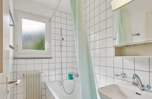 Wiedikon Apartment | Charming Home for Flexible Weekly/Monthly Rent