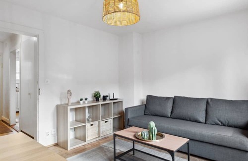 Wiedikon Apartment | Charming Home for Flexible Weekly/Monthly Rent
