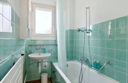 Wiedikon Apartment | Charming Home for Flexible Weekly/Monthly Rent