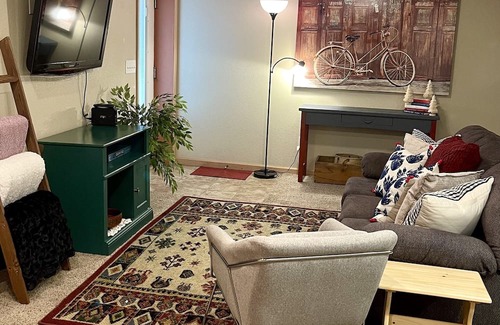 Mead Apartment | Cozy 2-bedroom apartment in beautiful Mead with WiFi, AC