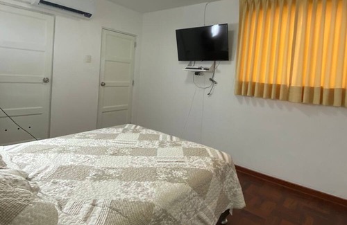 Magdalena del Mar Apartment | Spacious 4-bedroom apartment with AC and WiFi in cool Magdalena del Mar