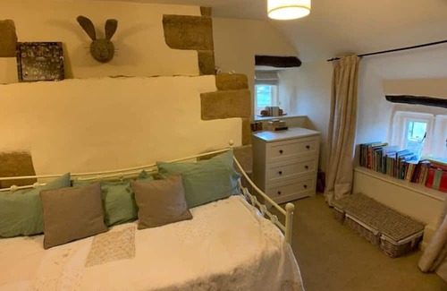 Foolow Cottage | Grade II Listed Peak District Property