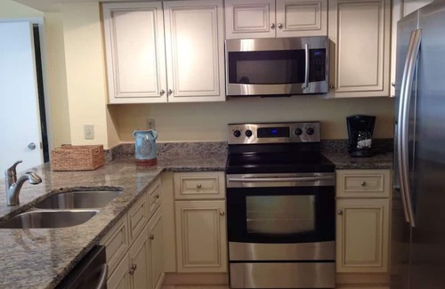 Punta Rassa Condo | BVT #131: Beachfront 3Bed 3Bath Condo at Sanibel Harbour