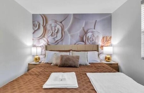 Tuscany - Canterbury Apartment | Roland park Customized Apartment