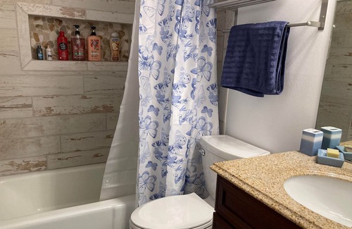 Ellettsville House | Charming 3-bedroom house in Ellettsville w/ Fiber internet & backyard fire pit
