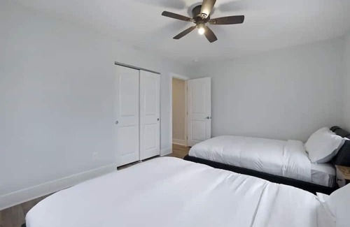 Dayton House | Terrific 3-bedroom house in Dayton with WiFi, AC