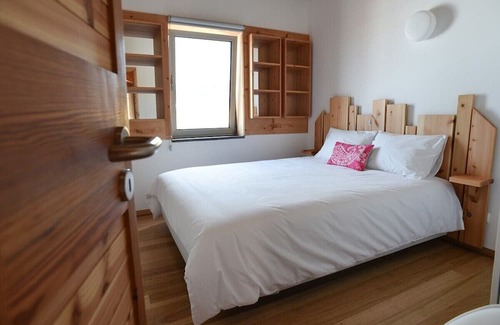 Horta Apartment | Relaxing Beachside 3 Bedroom Apartment