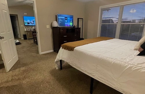 Cape Girardeau House | Great Home for Eclipse!!! 2 night min. sleeps 6 3 bed 3 bath