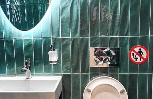 Piraeus Cottage | Cozy apartment for a Duo next to Metro and Port.