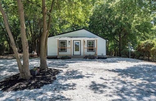 Princeton Cottage | You found it! Welcome to Princeton Lake Cottage at Lake Lavon.