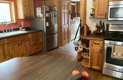 Laurium House | New listing! Lake view home available for MTU graduation weekend.