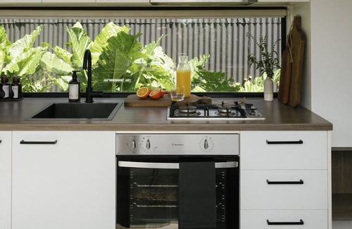 Clunes Cabin | The Nest. Tiny House with Byron Hinterland view!