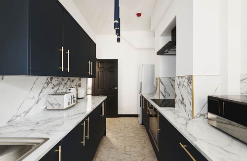 Liverpool Apartment | Captivating 2-Bed Apartment in Liverpool