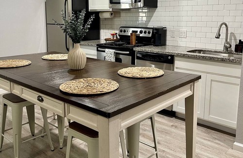 Woodland Heights Apartment | Cute homey apartment in the heart of Greater Heights