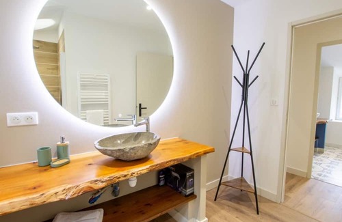 Brantome-en-Perigord Cottage | Gite Brantôme en Périgord-Brantôme, 5 bedrooms, 10 persons