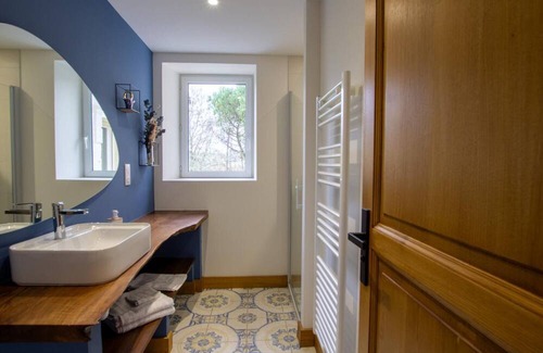 Brantome-en-Perigord Cottage | Gite Brantôme en Périgord-Brantôme, 5 bedrooms, 10 persons