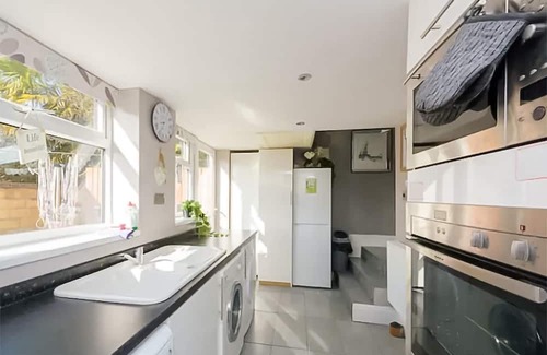 Bradford-on-Avon Cottage | 1 bedroom accommodation in Bradford-on-Avon