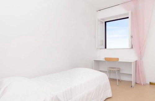 Termini Apartment | Lovely apartment for 5 people with WIFI, A/C, terrace and parking