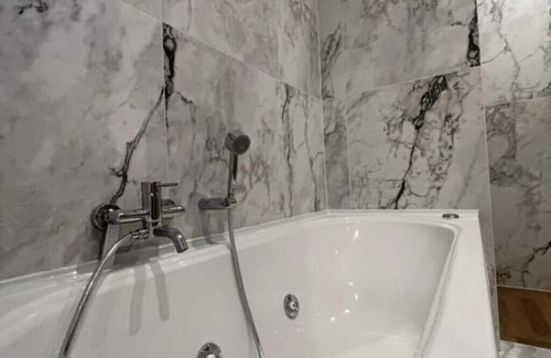 Salario Apartment | Savoia House