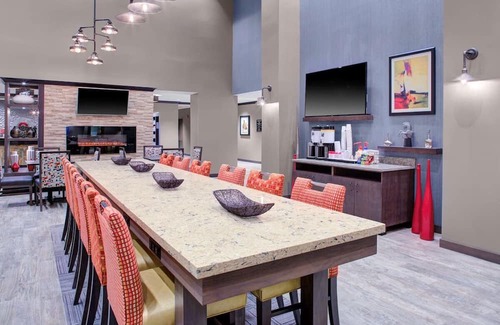Columbus House | Modern Comforts | Free Breakfast & WiFi | Columbus Scenic Stay | Near Scotio Dow