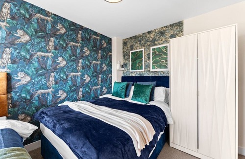 Horfield House | Beautiful 4-Bed in Bristol - Parking - Garden