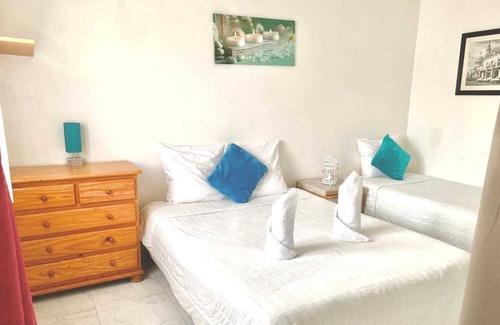 Pontault-Combault Apartment | Homerez - Nice apartement for 6 ppl. with terrace at Pontault-Combault