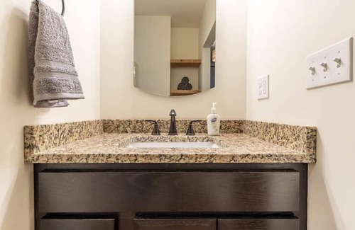 Bangor Apartment | Chic Downtown Retreat | Rooftop Oasis