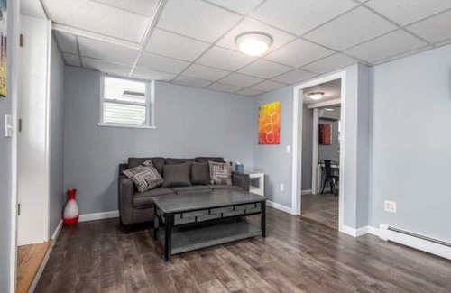 East Bayside Apartment | Close to Portland Old Port Apt | Sleeps 4