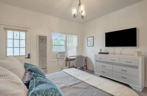 Livermore Apartment | Elegant 1b/1b, ideal getaway-walk DT Livermore