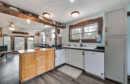 Hardyville House | Bonnieville Retreat 19 Mi to Mammoth Cave!