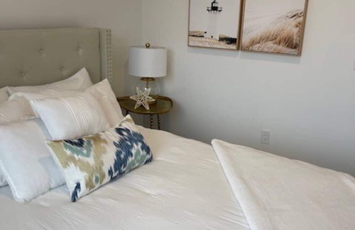 Fenelon Falls Apartment | Deluxe Place on Kawartha Lakes