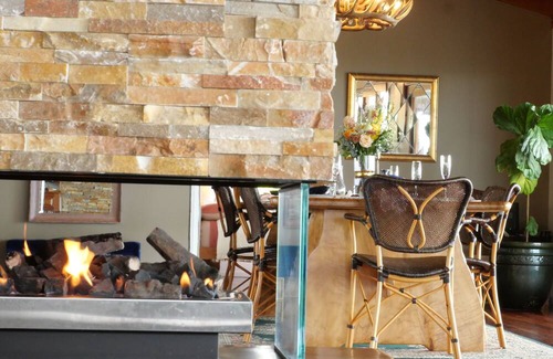 Sarabah House | Luxurious Guest Retreat | Gold Coast | Brisbane | Sleeps 10