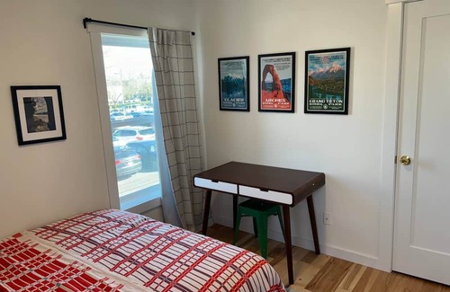 Hilltop House | Cozy M Street Carriage House