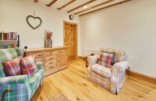 Pickering House | Host & Stay | Badger Cottage