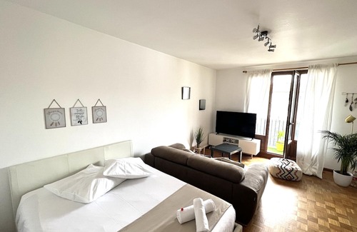 Saint-Lambert Apartment | Beau Studio Balcon vue sur Notre Dame de la Garde!proche mer 10min à Pied