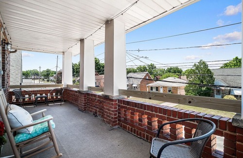 Wickliffe House | Updated 2BR + Office Near Downtown and Clinic