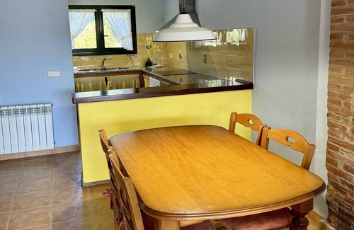 Serra de Daro Cottage | Apartamento Rural en el Baix Empordà, Ideal Para Famílias