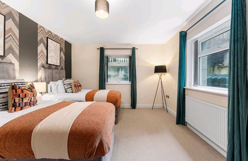 Penmorfa Condo | This 1868 Capel is the ideal holiday home for a family or a group of friends