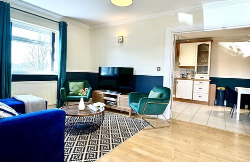 Penmorfa Condo | This 1868 Capel is the ideal holiday home for a family or a group of friends