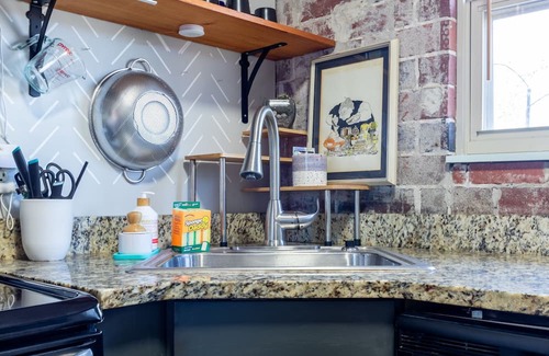 Mechanicsville Condo | Cozy 2 Bedroom Condo Downtown Atlanta 5 mins from Mercedes Benz & State Farm