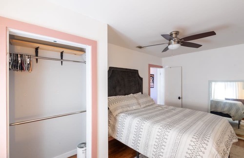 Mechanicsville Condo | Cozy 2 Bedroom Condo Downtown Atlanta 5 mins from Mercedes Benz & State Farm